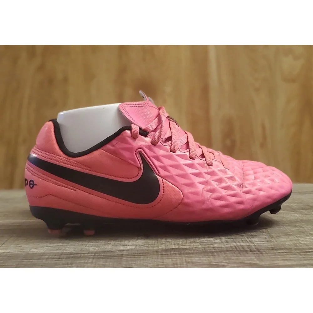 Nike Tiempo Legend 8 Club Soccer Cleats Youth Size 5Y‎ Pink